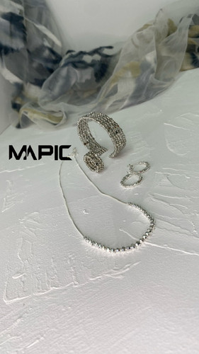 بکدراپ سفید